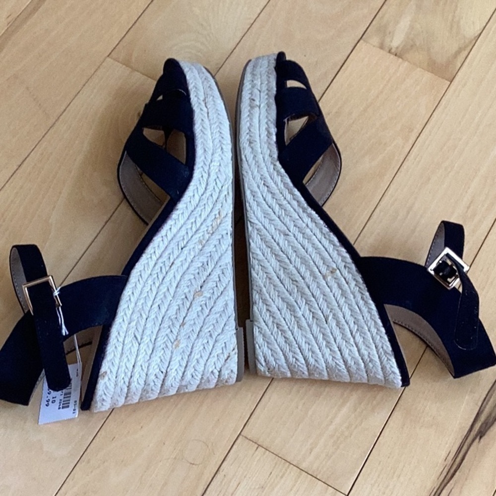 American Eagle by Payless, black fabric espadrille, open toe wedges. Women’s 10 - Picture 11 of 16
